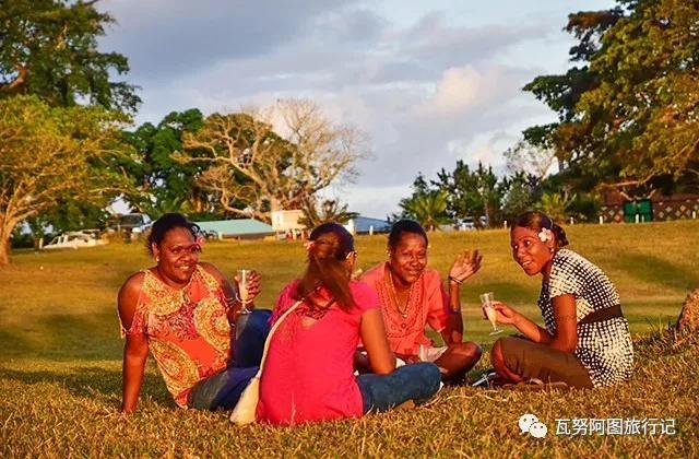 瓦努阿图人的服饰