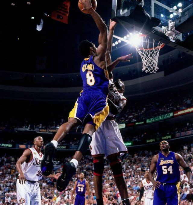 8号和24号的不同,科比的8号拥有着24号无法拥有的能力