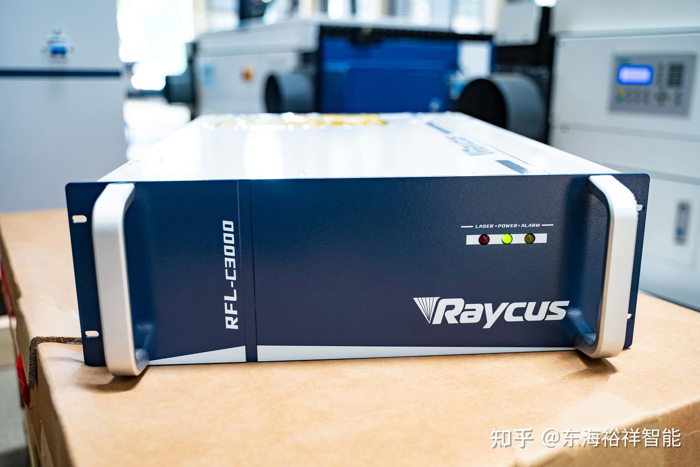光纤激光切割机价格怎么评估?关键看激光器、切割头与售后服务