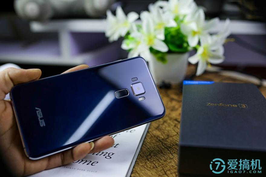 浓厚商务范华硕zenfone3灵智手机评测
