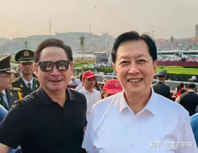震撼同框!唐国强刘劲阅兵观礼引爆泪目评论区:这盛世如您所愿 - 知乎