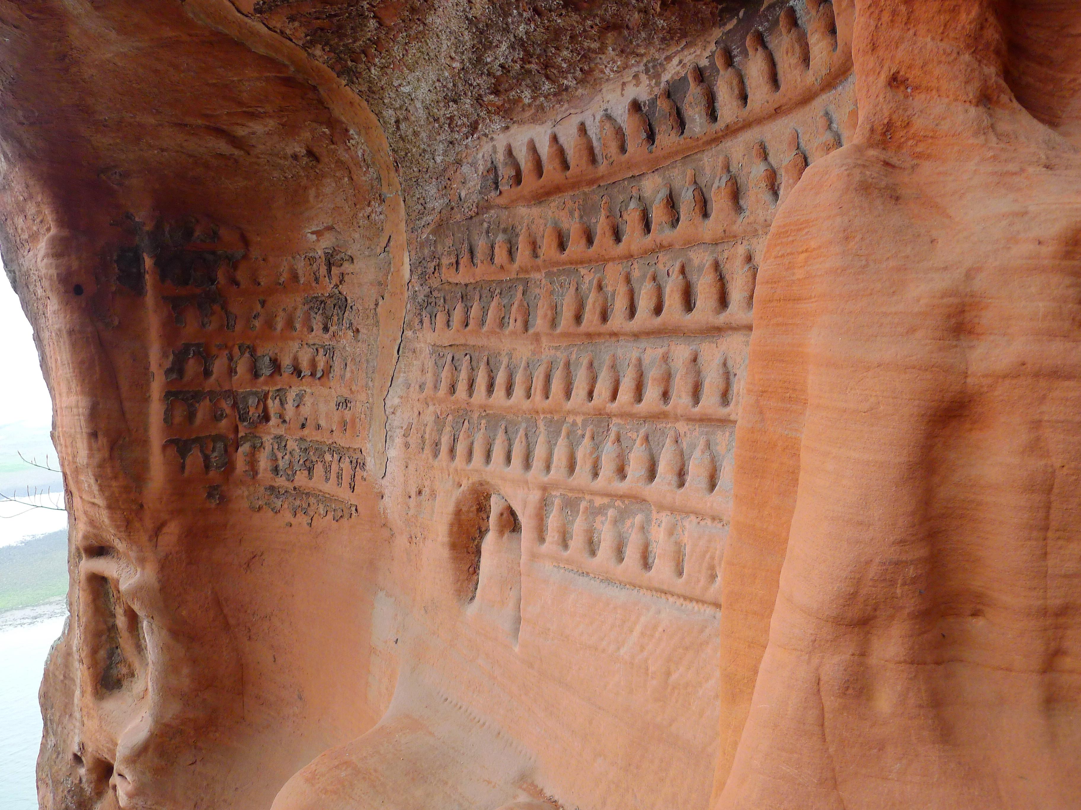 乐山大佛 ,世界摩崖石刻佛像之最