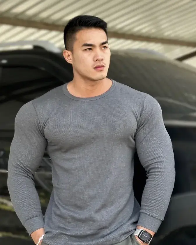 野兽肌顾名思义,身上的肌肉好像野兽一样,强壮