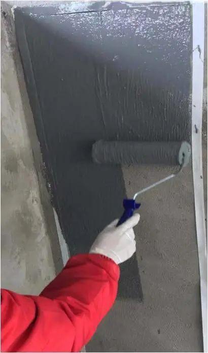 自己刷防水会黑边吗 v2-3be550cf4fa61cefbbfc828e94848635_b.jpg