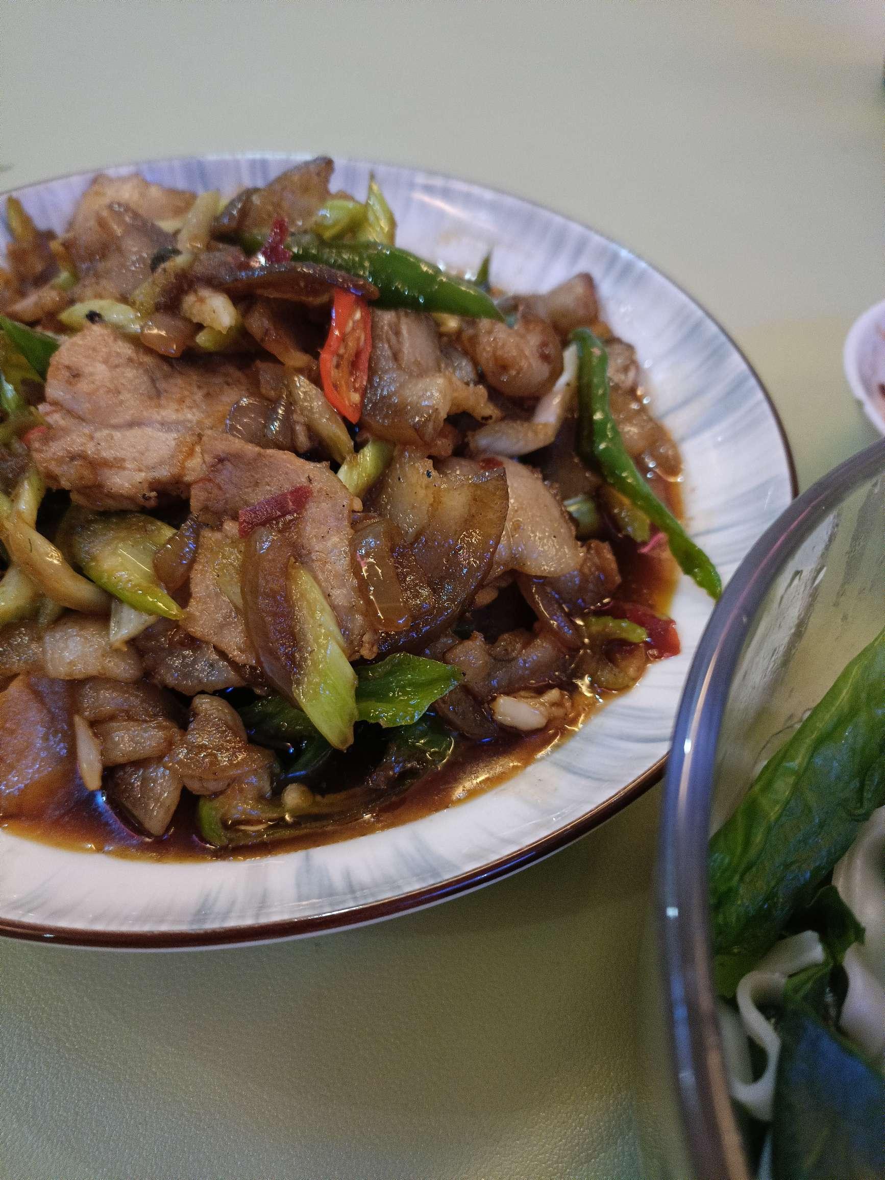 牛肝菌炒腊肉可以的