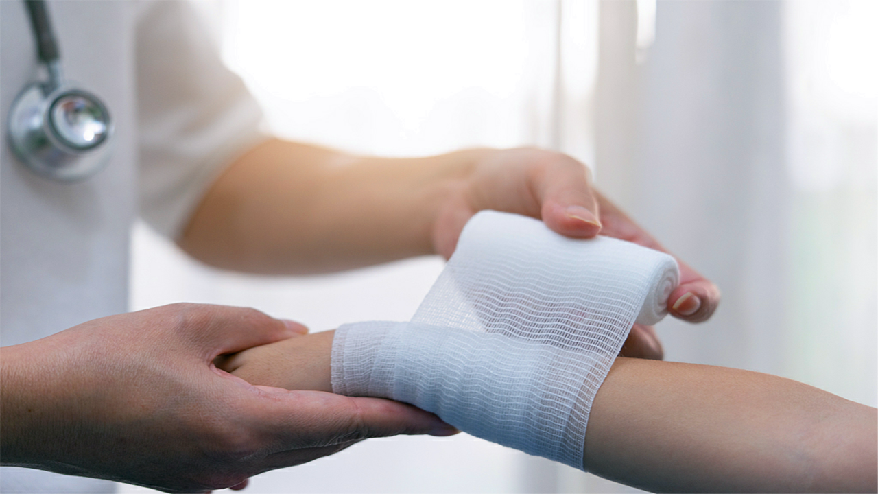 什么是正骨复位法 v2-3c3809ab003cb2540688d620b86b3e41_1440w.jpg?source=172ae18b