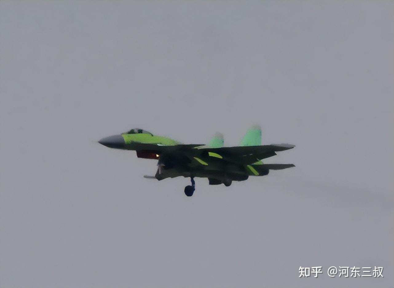 最强四代半,歼15T弹射型试飞照曝光,性能升级完胜大黄蜂 - 知乎