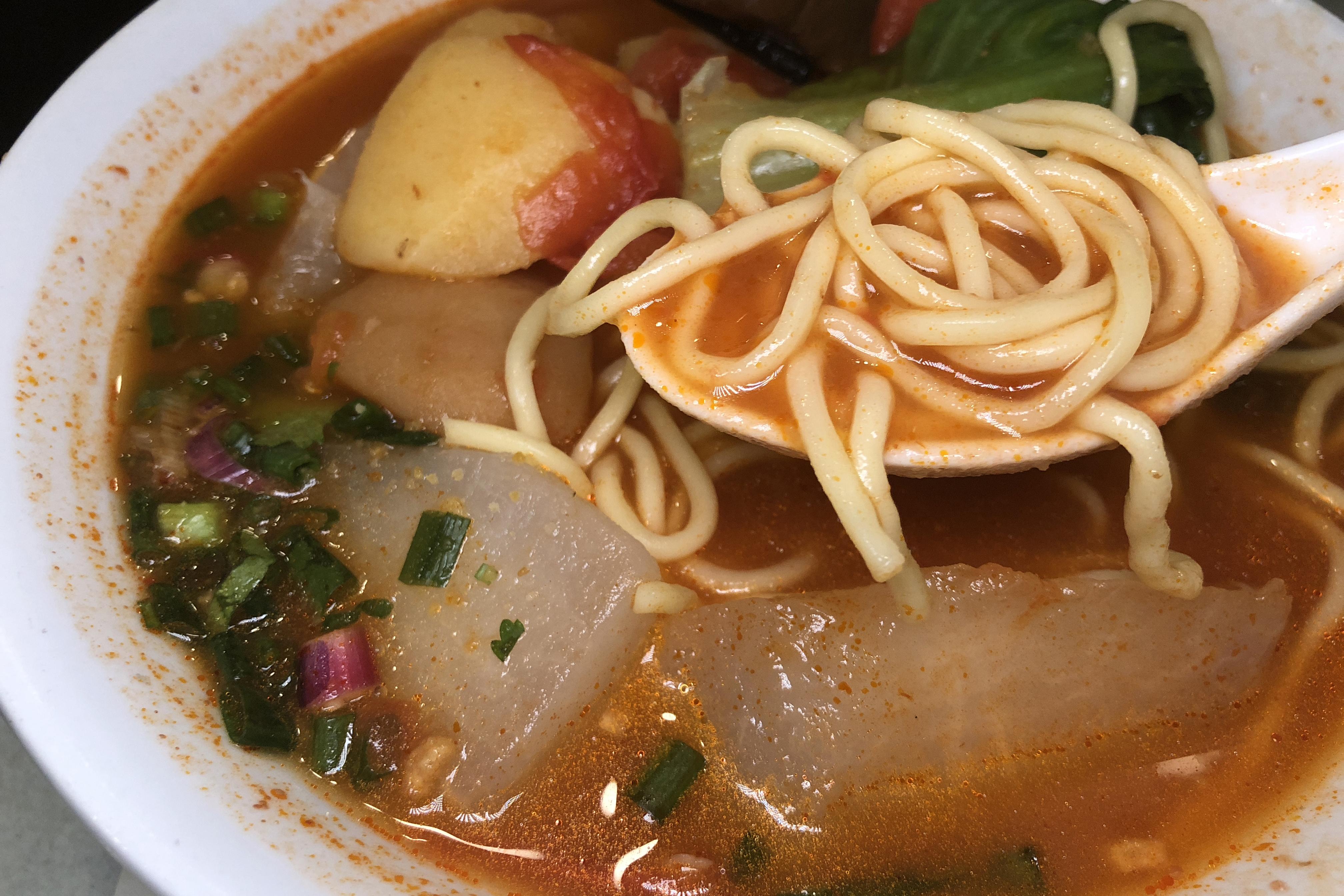 "红磡最串嘴车仔面"