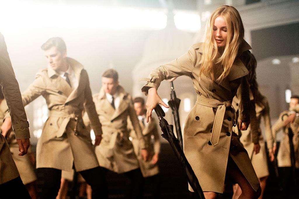 你一定见过的burberry巴宝莉风衣品牌背后的历史故事