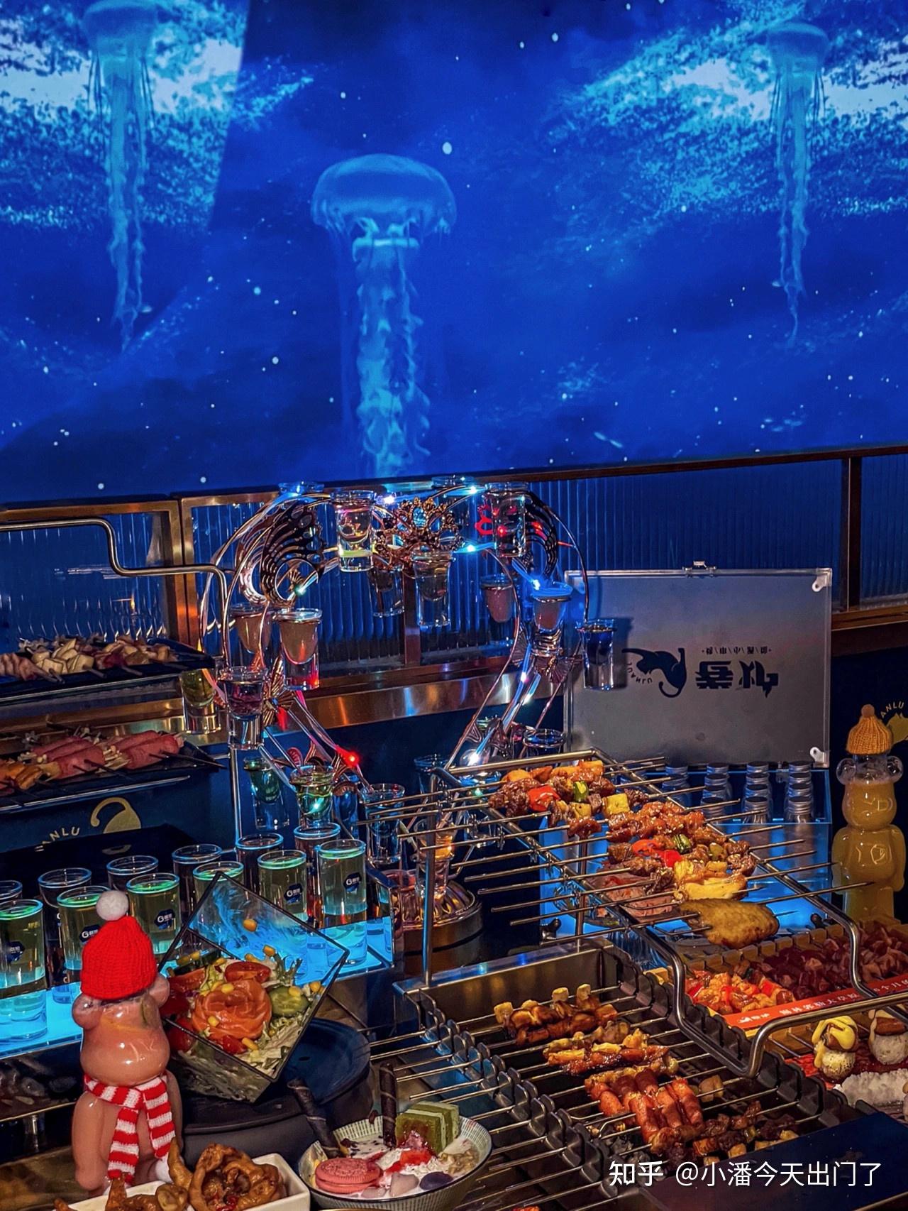 青岛新晋小酒馆在海底世界喝创意小酒