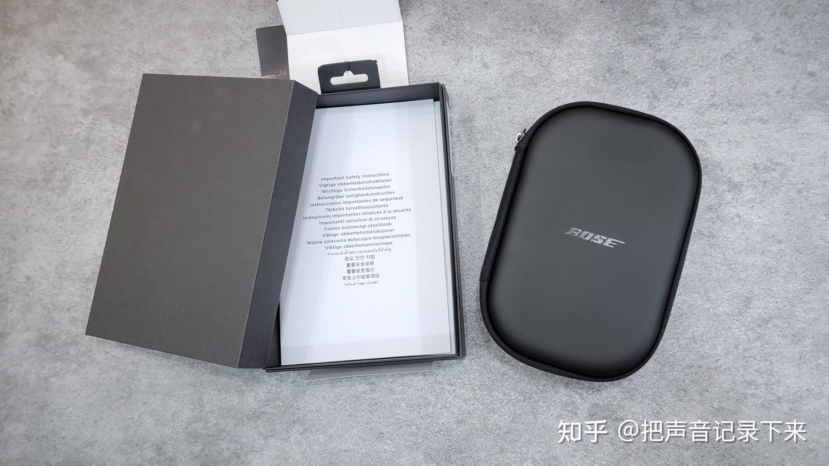 bose qc45头戴式降噪耳机包装主要内容:耳机收纳盒type-c充电线2.