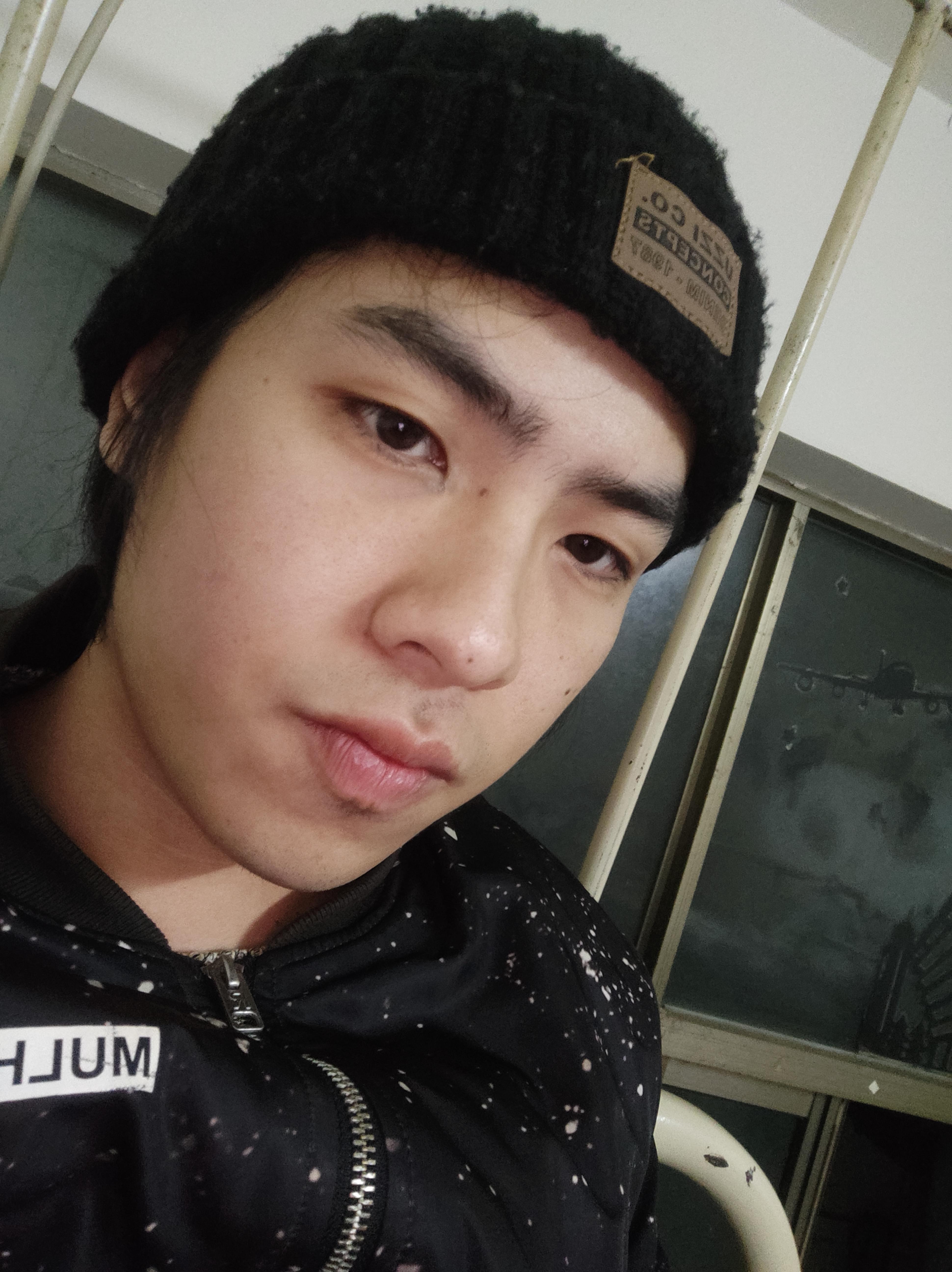 请问男生20岁和25岁的长相会有区别吗? - 知乎