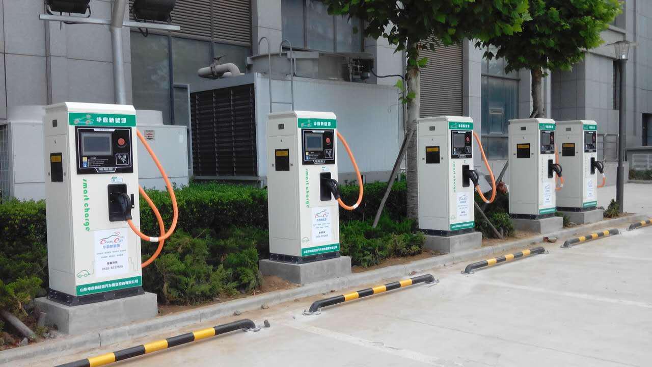 当我们在谈论新能源汽车时我们在谈论什么