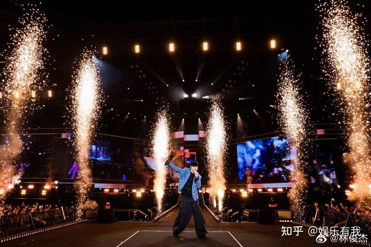 林俊杰“JJ20”巡演苏州站 与惊喜嘉宾胡彦斌演绎神级合唱现场 - 知乎