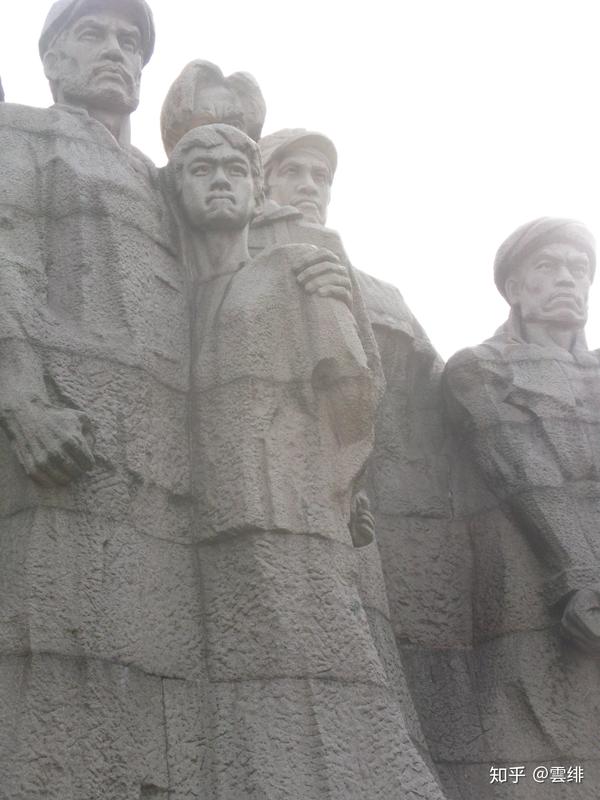 江苏游记 南京 雨花台烈士陵园 丹心长共青山铸 铁骨永留王气回 知乎