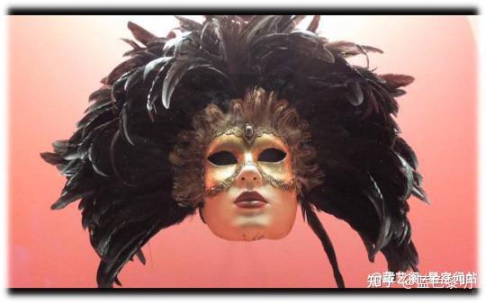 当你看《大开眼戒》 这种怪异片,或是描述其他阴谋团体密会,戴着面具