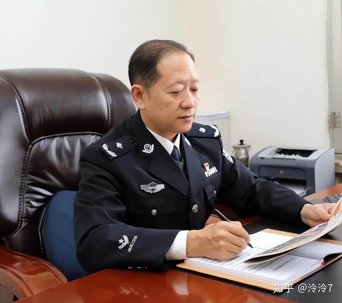 哈尔滨市公安局现任领导简介