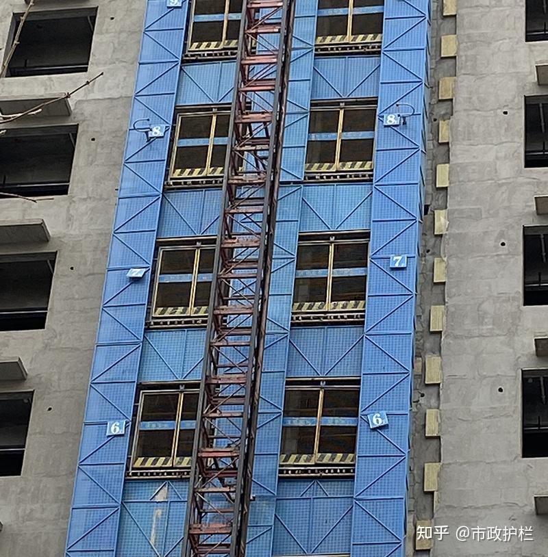 电梯防护,根据十四五文明施工规范施工,建筑施工卸料平台建筑脚手架