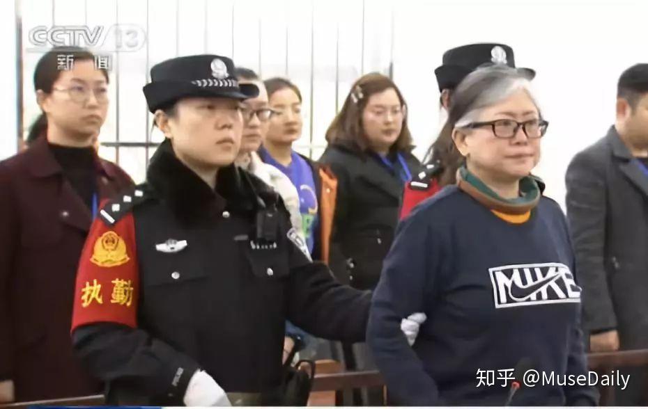 孙小果案大结局19人获刑本人死刑孙母20年继父19年