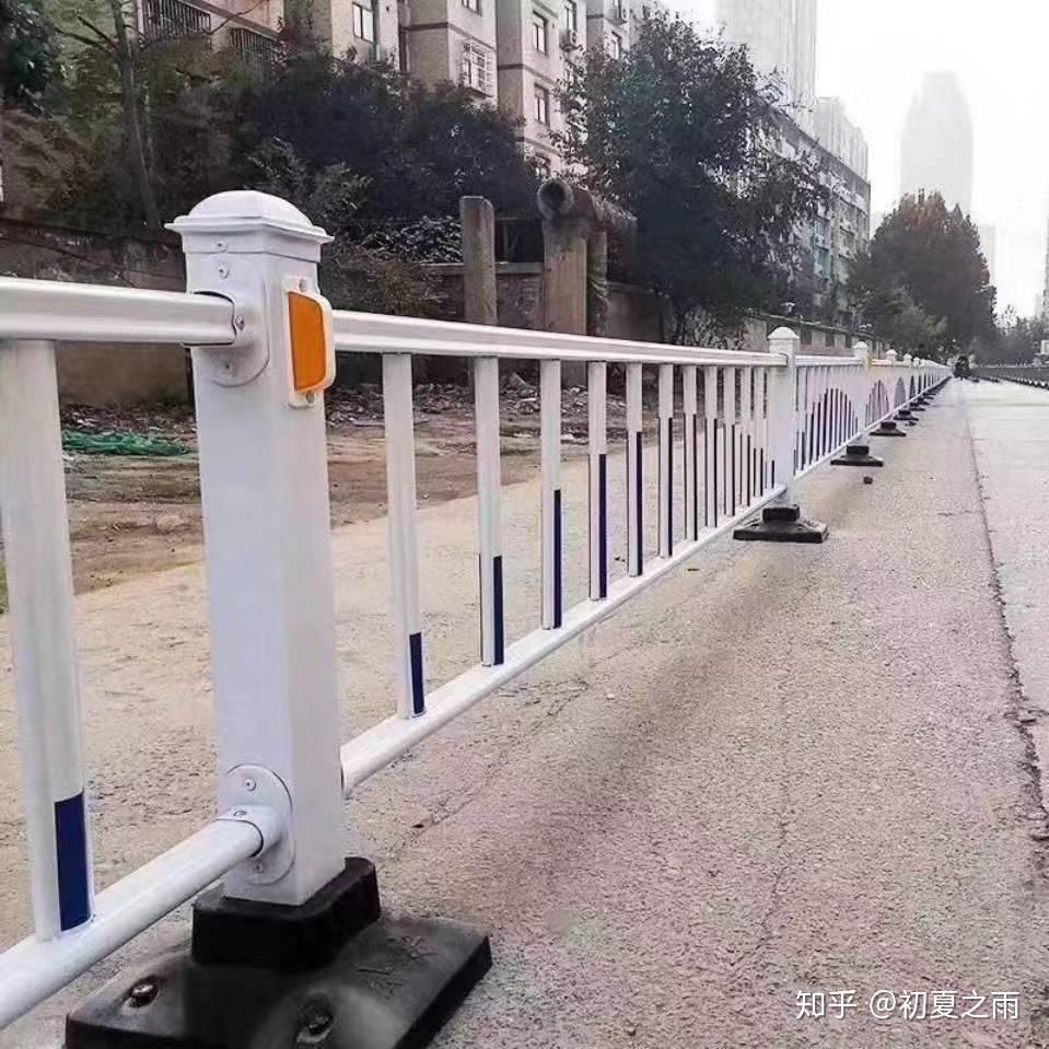 道路市政護欄多少錢一米