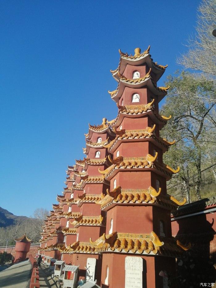 罗睺寺,始建于唐代,是五台山著名的五大禅处之一和十大黄庙之一,以