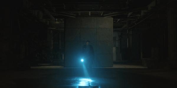 美剧《人生复本》豆瓣8.1分,年度最佳烧脑科幻剧杀疯了!