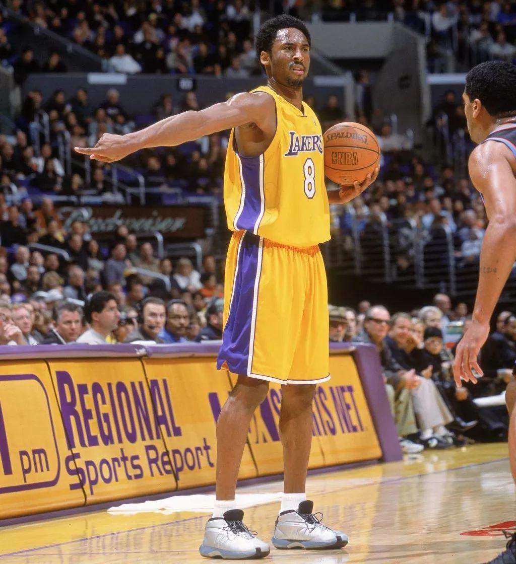 mambaweek其实每个人都差一双科比的球鞋