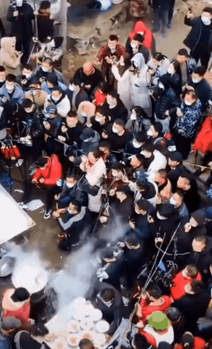 一夜爆火的“拉面哥”,要被抖音网红逼上绝路了……5 一夜爆火的“拉面哥”,要被抖音网红逼上绝路了……5