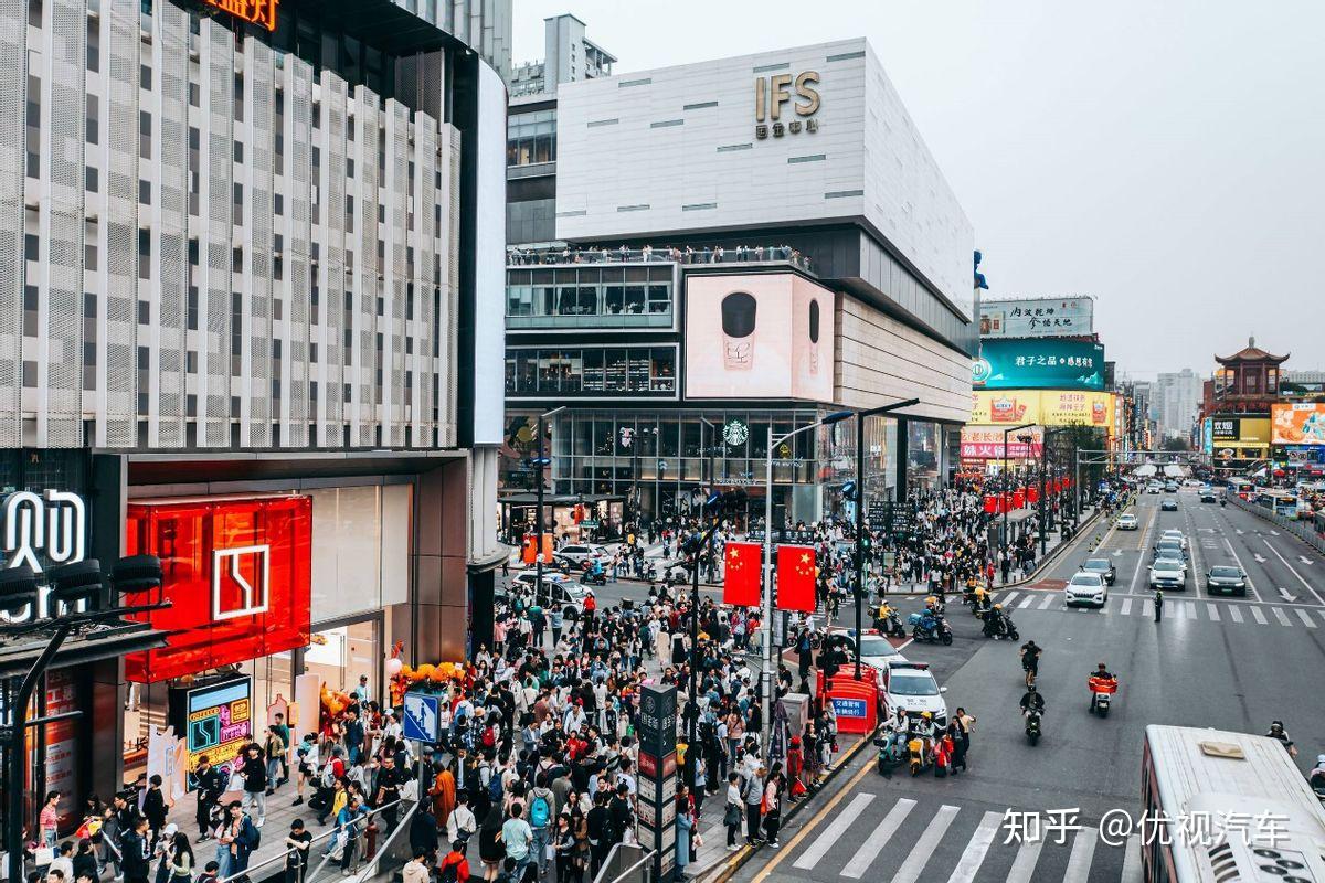 网红打卡新地标! 极氪中心 | 长沙五一广场店正式开业 - 知乎