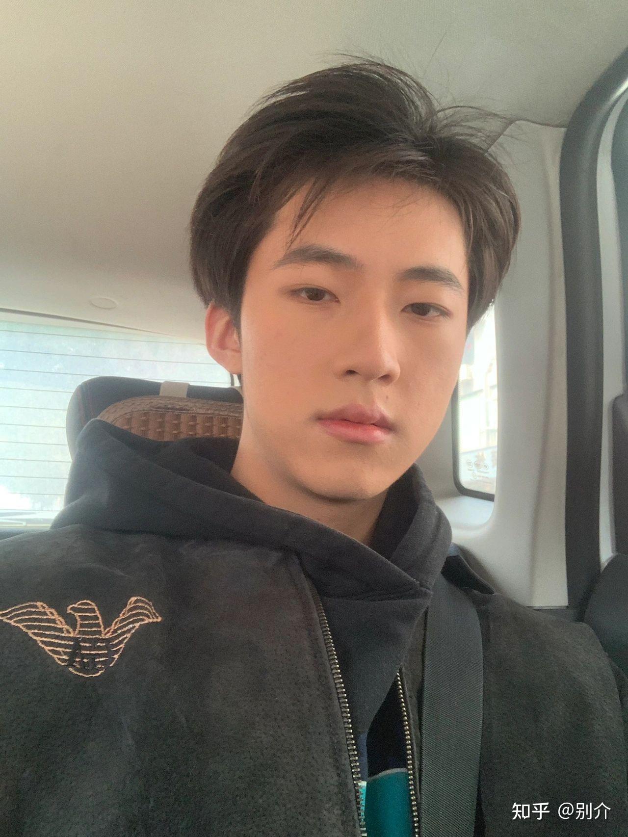 男生如何在约会之前打理自己让自己变得更帅更有魅力