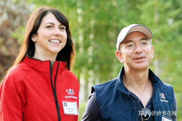 Jeff Bezos' Wife MacKenzie Pans New Book About Him With 1-Star Diss