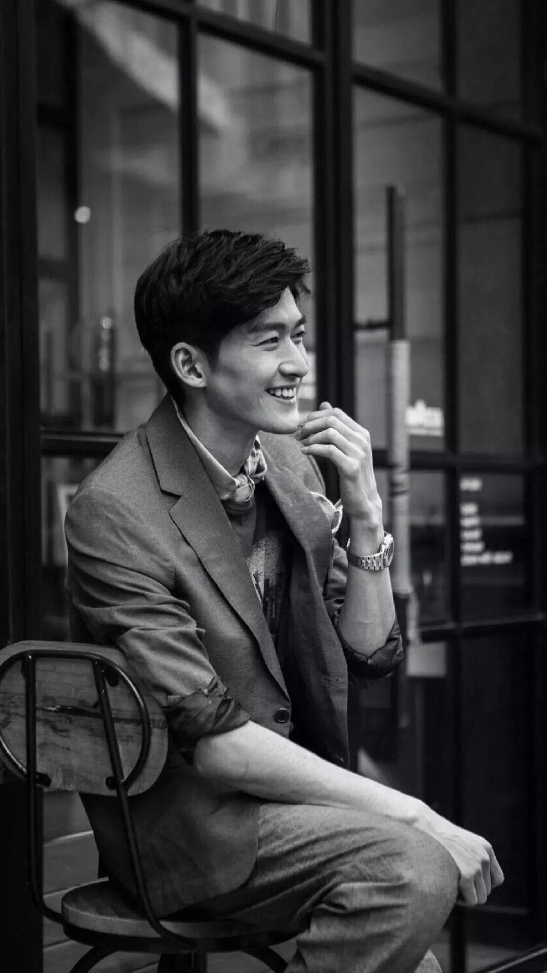 张翰高清壁纸|云海里的涌动 - 知乎