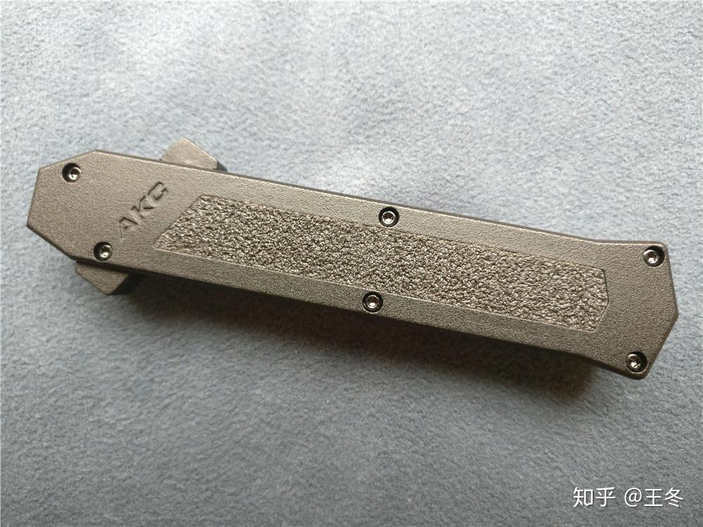 便宜质量也好这就足够了意大利akc双动直跳刀