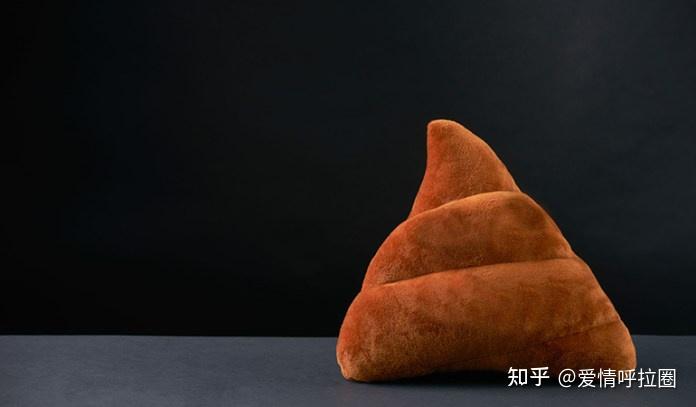 大便呈棕色,深棕色,巧克力棕色或任何其他棕色是正常的.