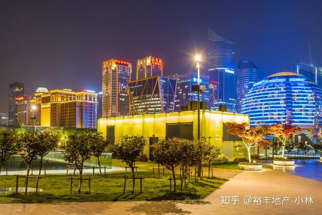 广州人均土地_广州门口土地财神(2)