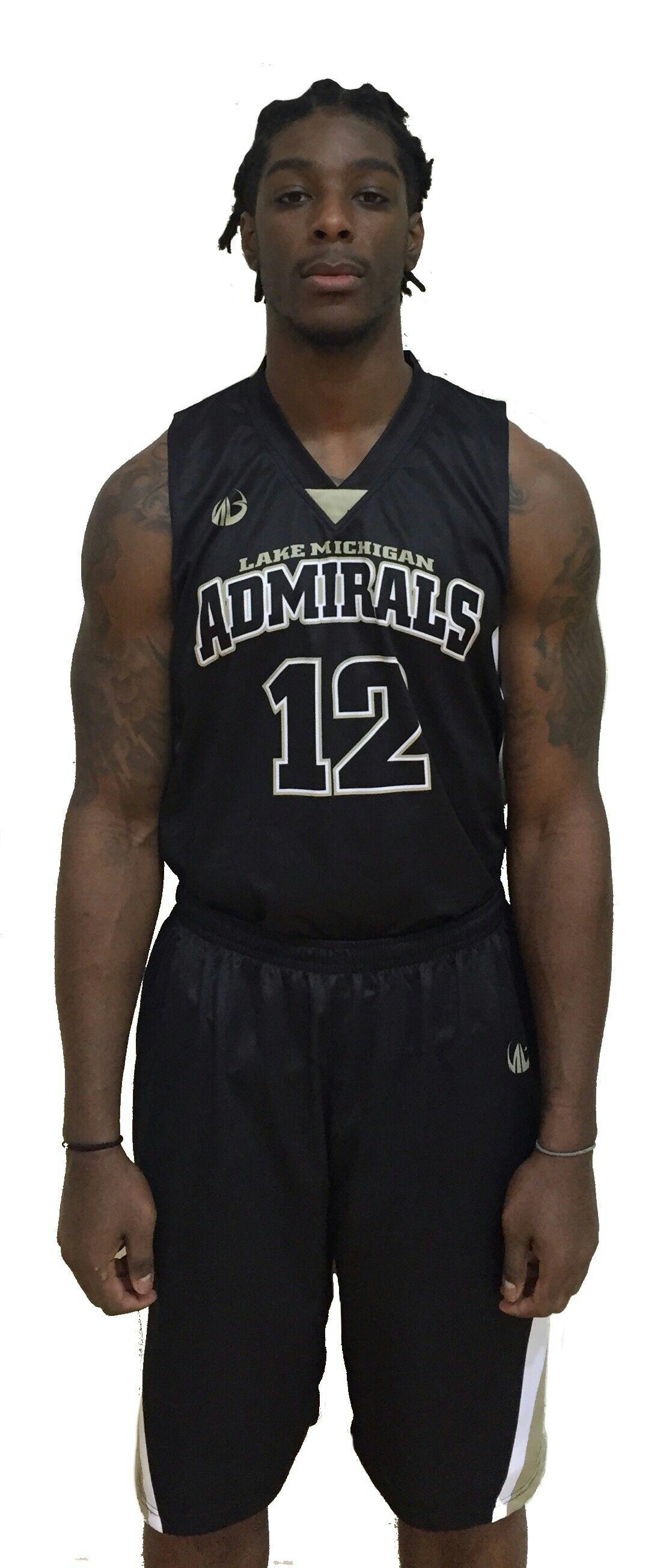 马林-梅森三世,6尺7寸约合2.01m,220磅约合99.