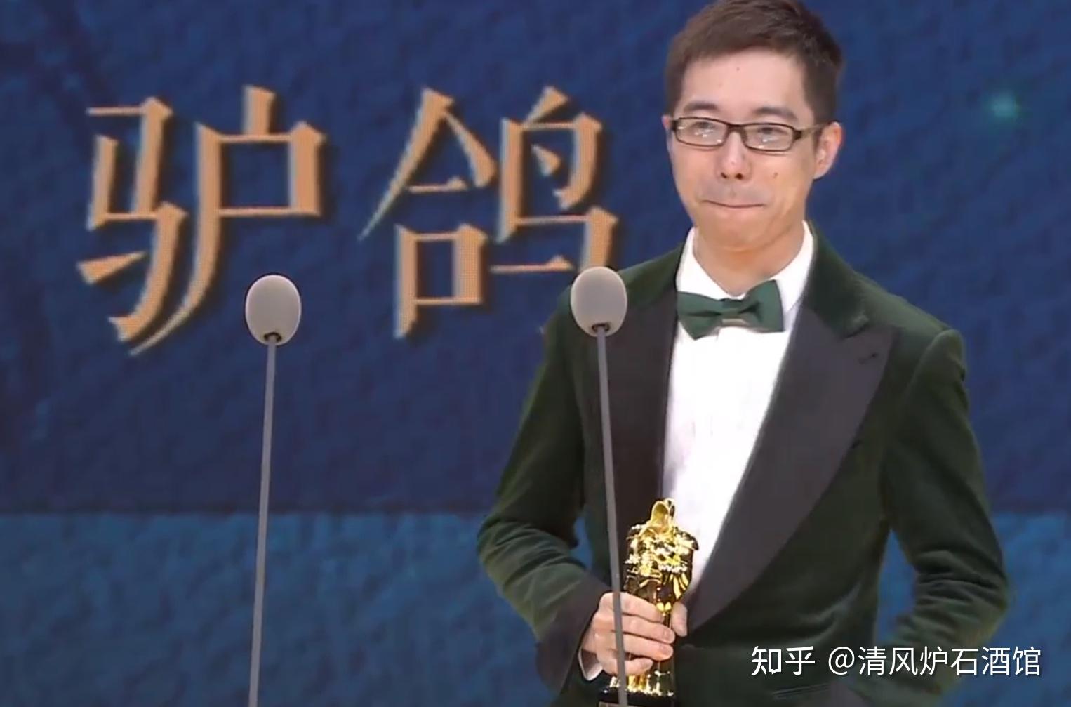 炉石传说年度奖项公布异灵术夜吹蝉联人气主播驴鸽现场吻清清