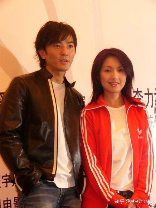 郑伊健    作词:周耀辉作曲/编曲/监制:陈光荣专辑:《不要哭了》唱片