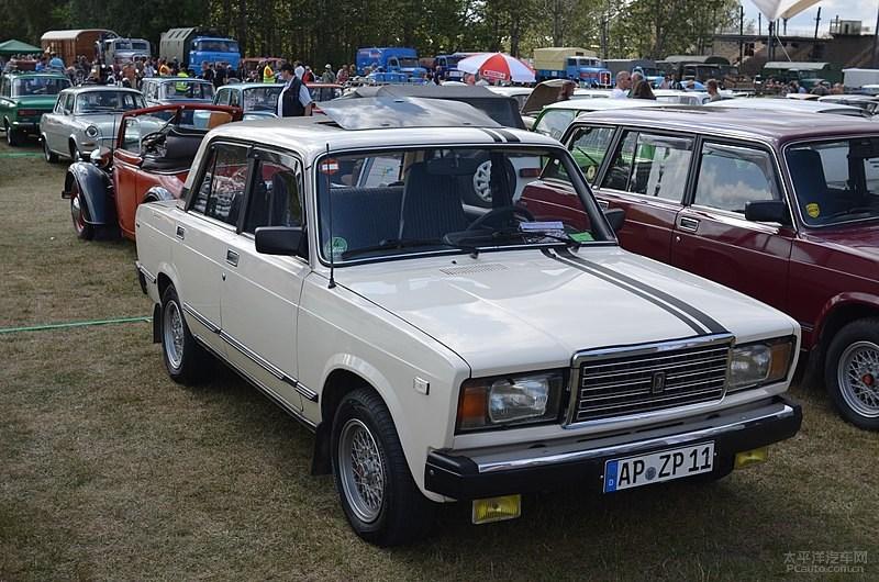 vaz-2107拉达 riva拥有vaz-2105, vaz-2104和 vaz-2107三种型号,分别