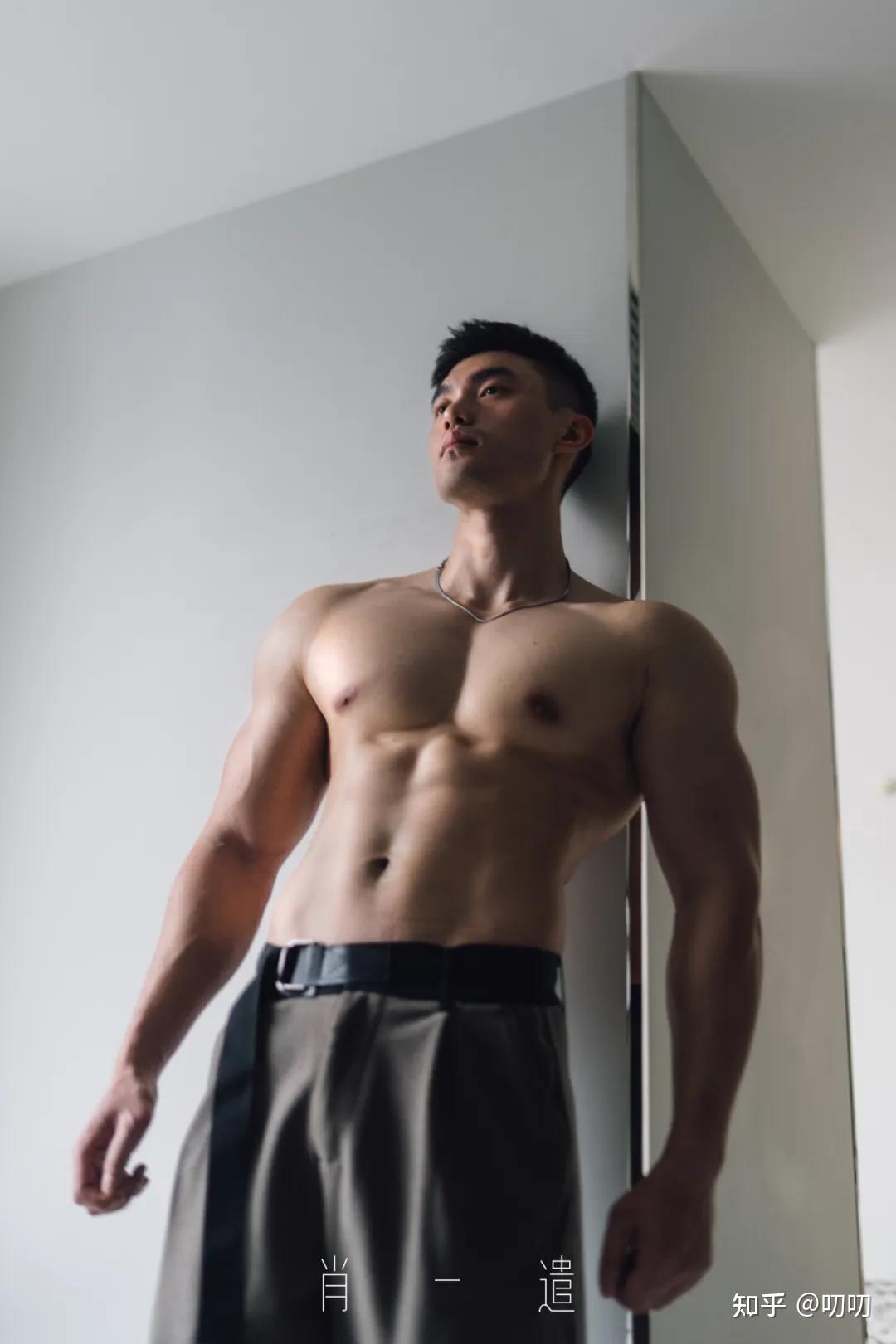 这种精壮的四川男人,真的太戳我xp了! - 知乎