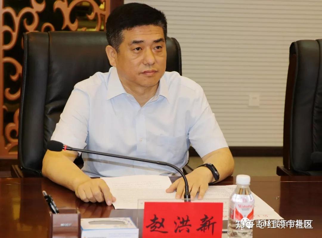 吉林华宇集团华宇幸福小镇项目与公主岭市人民政府昨日隆重签约