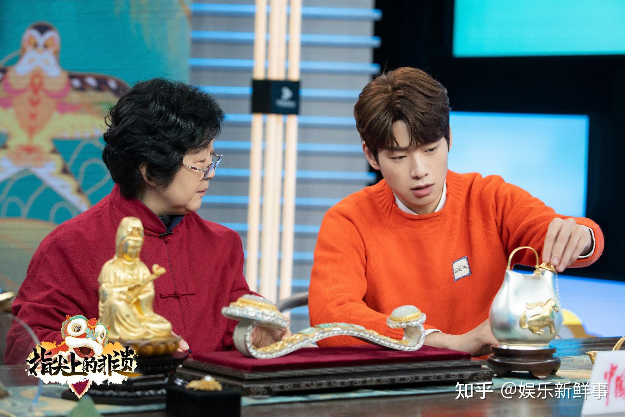 文化传承创新节目《指尖上的非遗》播出:在"非遗匠心学院",解读中华