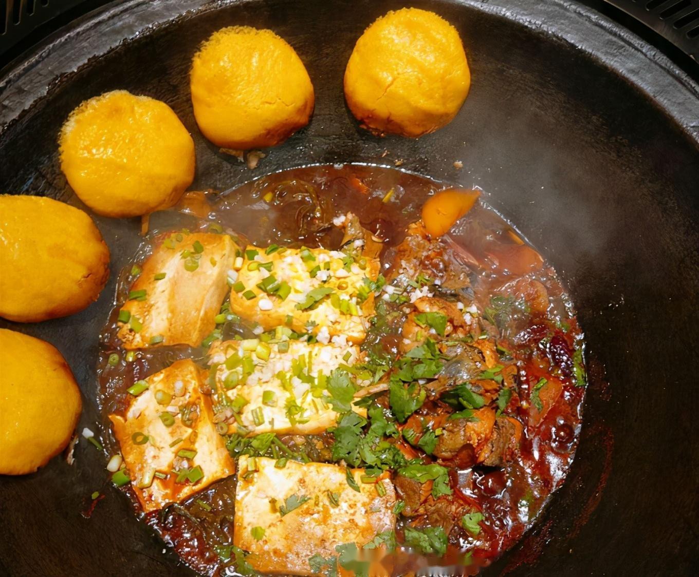 延庆区井庄镇二司村铁锅炖农家歺厅,铁锅炖味道嘎嘎香