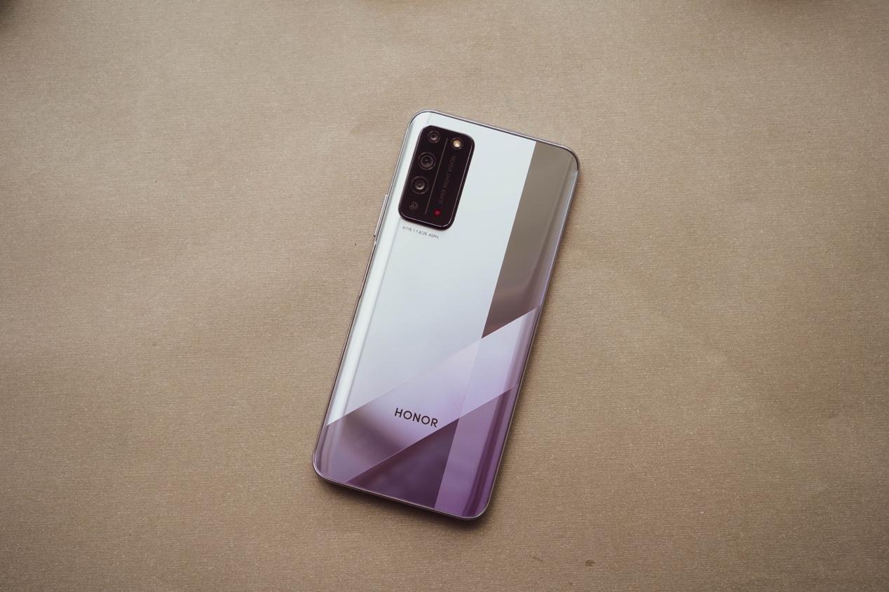 首发上手荣耀x10终于配得上潮这个字