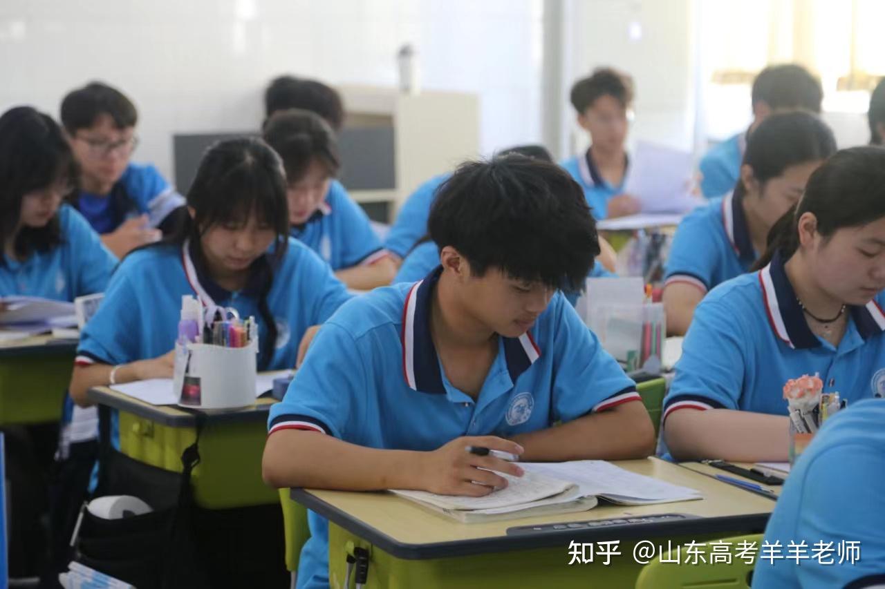 普通高中生究竟可不可以参加春考呢?需要转学籍吗? - 知乎