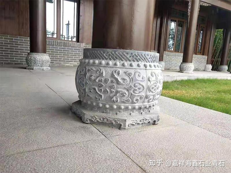 柱顶石柱础石的历史演变和现代工艺的传承