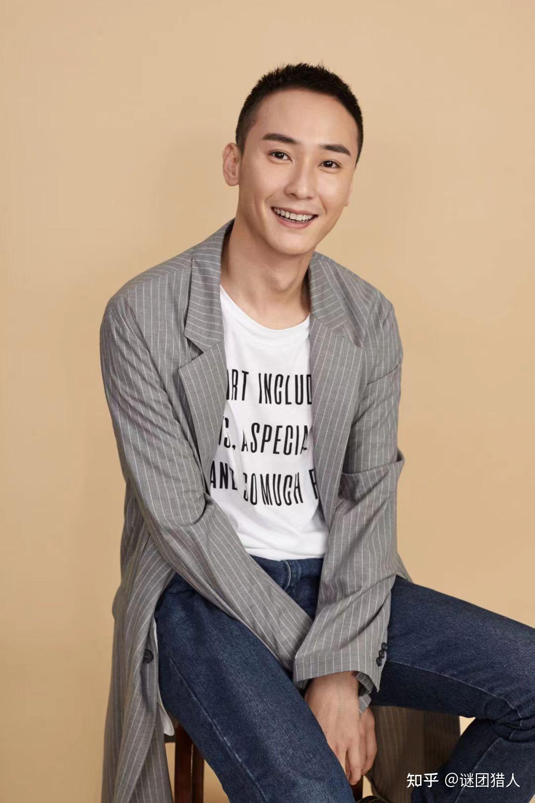 周瑞存款仅5位数的北漂演员,住在10平米的四合院 - 知乎