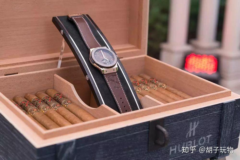 edition watch作為高希霸首枚紀念表,與最豪華的手工卷制古巴雪茄一樣