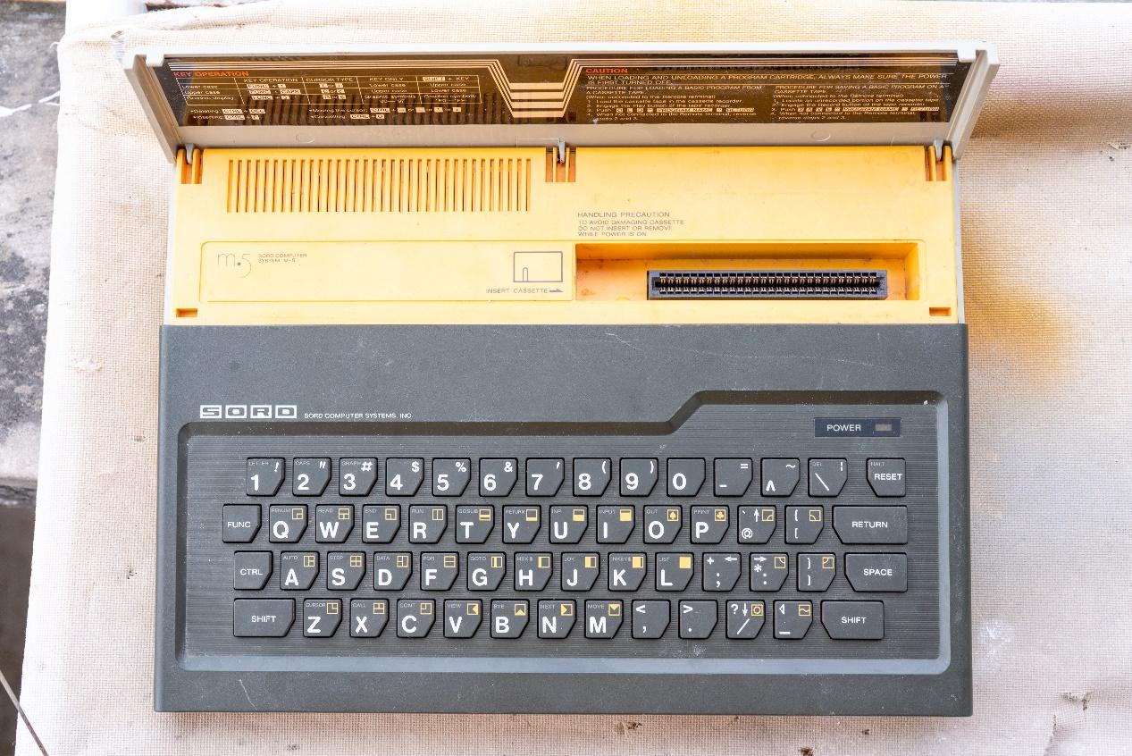 1983年的日本电脑什么样?聊聊sord m5