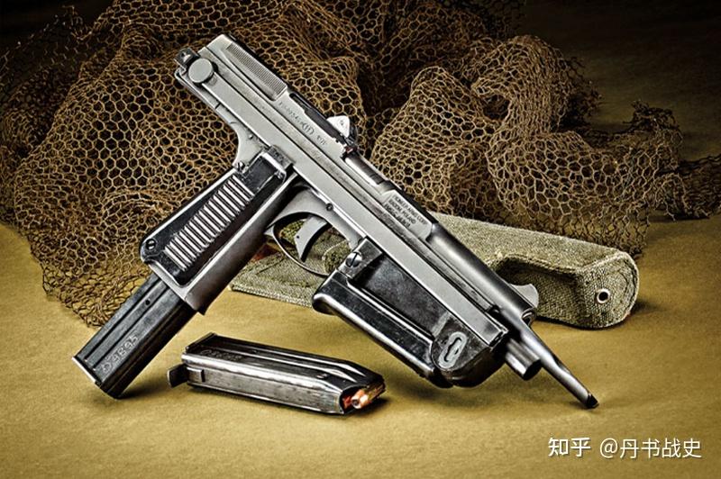 波兰wz.63式冲锋枪，我国曾缴获仿制成82式微型冲锋枪 知乎